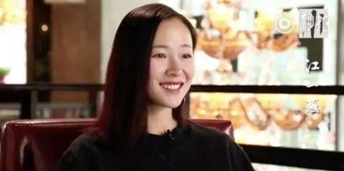 小乔吃瓜娱乐窦唯视频,揭秘音乐界幕后故事